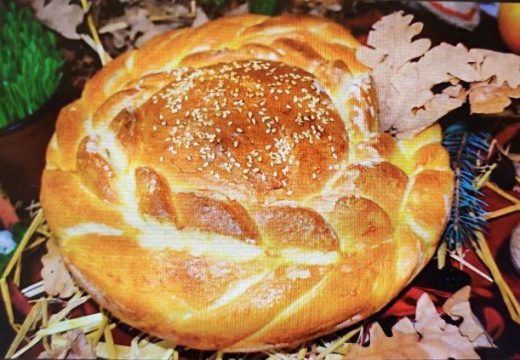 Vjerovanja i običaji: Zašto se priprema česnica za Božić