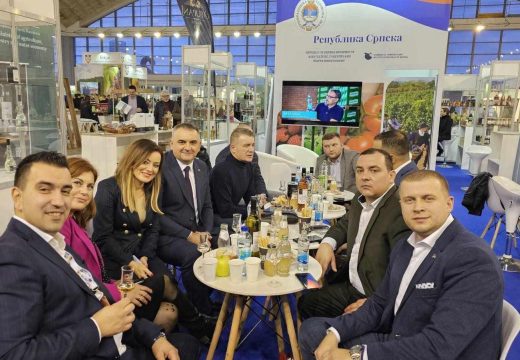 AgroBelgrade: Minić na sajmu posjetio štand izlagača Srpske