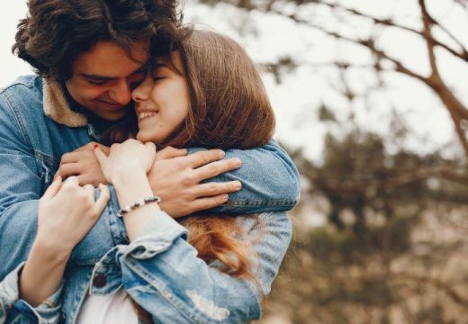 Nekim znakovima je teško da izraze emocije: Еvo kako svaki horoskopski znak pokazuje da vas voli