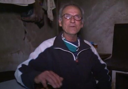 Danas je proslavio slavu, sam, star i ostavljen: Dušan želi samo da iduće godine pogaču lomi uz dostojanstvo kakvo svi zaslužjemo (Video)