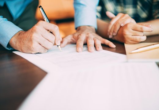 Čeka se već gotovo 20 godina: Ništa od alimentacionog fonda, zakon kupi prašinu godinu i po dana