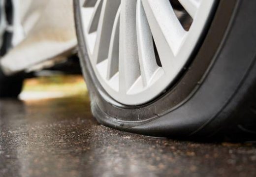 Donesena presuda: Bivši ministar finansija RS kažnjen sa 2.000 KM zbog uništavanja tuđeg automobila