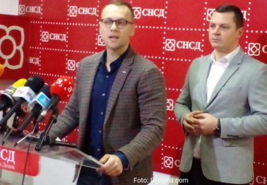 Bijeljina: Konferencija za štampu u Gradskoj organizaciji SNSD-a