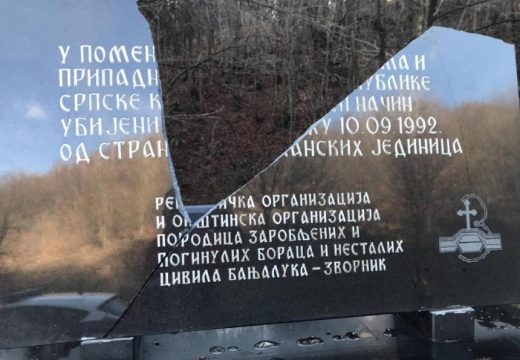 Skrnavljenje: Uništena spomen ploča na Crnom vrhu kod Zvornika