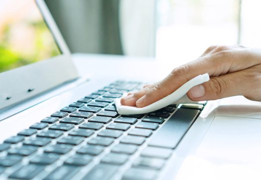 Tastatura je leglo bakterija: Evo kako da je očistite