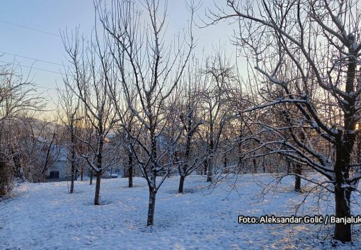 U Bijeljini jutros -6: Ledeno jutro širom BiH