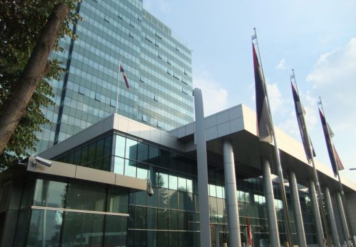 Agencija za državnu upravu RS: Redovi za posao službenika sve kraći