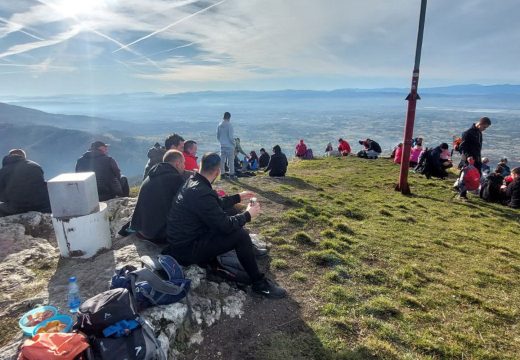 Dani zime: Planinari okupirali Kozaru (Foto)