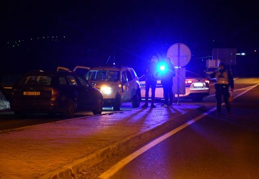 Hrvatska: Uhvatili krijumčare migranata koji su se kod Nove Gradiške zabili u policiju