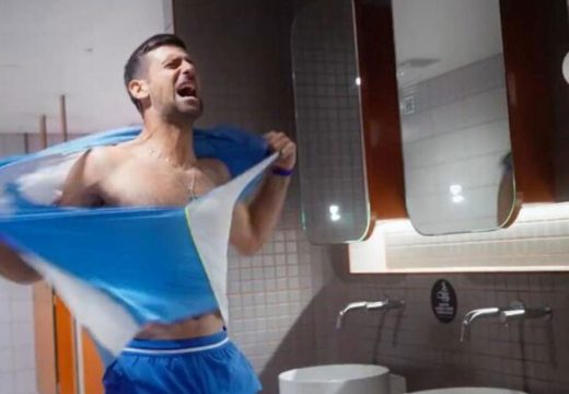 Urnebesan snimak: Nole cijepa majicu i baca na pod (Video)