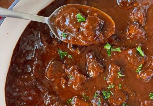 Čuveni mađarski specijalitet: Tri savjeta za najsočniji gulaš