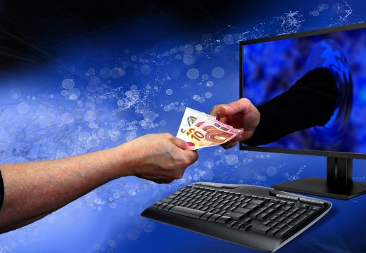 Onlajn kupovina sve popularnija: Šta građani najčešće naručuju