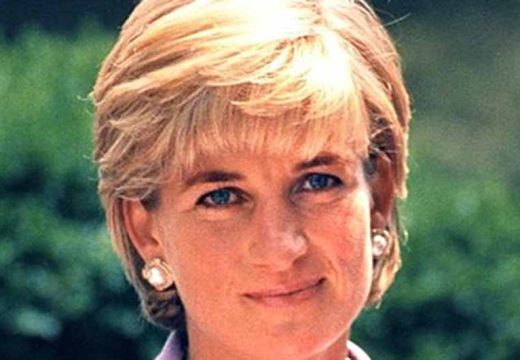 Izazvalo široku osudu: Morbidna reklama s automobilom u kojem je poginula princeza Dajana zgrozila javnost (Foto)