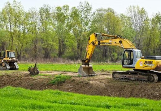 Bijeljina: Izgradnja drinskog nasipa u toku, evo kada se očekuje završetak radova (Foto)