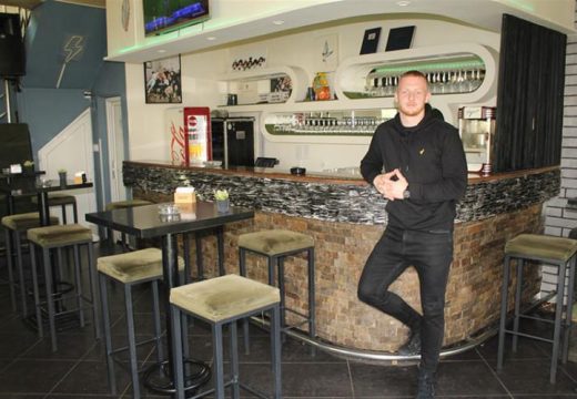 Nesvakidašnja praksa srbačkog ugostitelja: Pijane goste vozi kućama