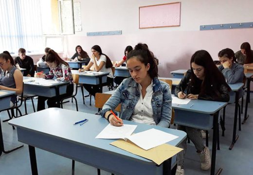 Đacima šansa da pokažu znanje: Teku pripreme za eksperimentalnu malu maturu