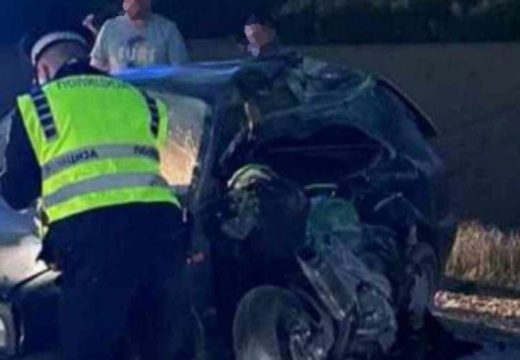 UKC RS: Vozači povrijeđeni kod Srpca priključeni na aparate, stanje neizvjesno