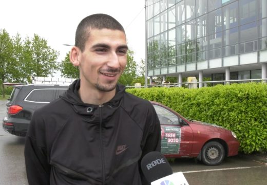 Sportom ispunjava humanu misiju: Mladić velikog srca ponovo trči za malog Nikolu, ali ovog puta do Ostroga