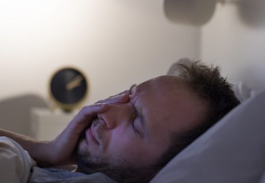 ZAŠTO NEKI LJUDI PRIČAJU U SNU?: Doktor otkriva da li treba da ih budimo