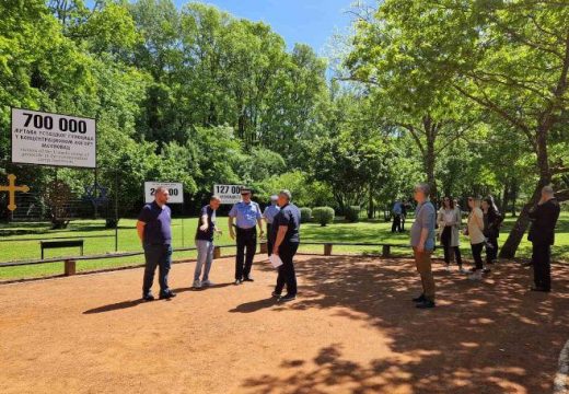 Memorijalna akademija dan ranije: Parastos u Donjoj Gradini 12. maja