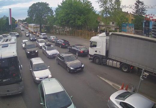 Vozači, budite strpljivi: Pojačan saobraćaj na tri granična prelaza