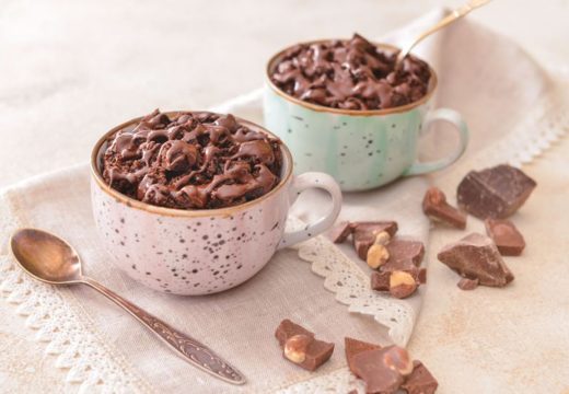 Kolač iz šolje spreman za pet minuta: Savršen način da se na brzinu zasladite