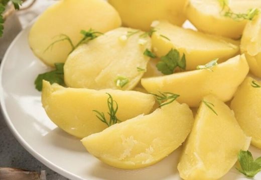 Sveštenik pojašnjava: Na Veliki petak je najstroži post – ovo nikako ne bi trebalo jesti