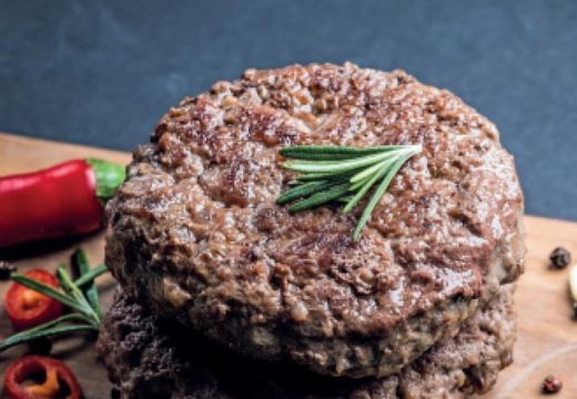 Savjet roštilj majstora: Za ukusnije ćevape i pljeskavice, u mljeveno meso stavite trunku ovog sastojka