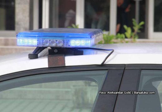 Tragedija u blizini Glamoča: Starac poginuo u prevrtanju traktora