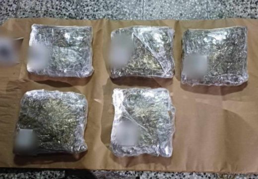 Izvršen pretres, pa pronađena droga: Prijedorčanin prevozio tri kilograma droge (Foto)