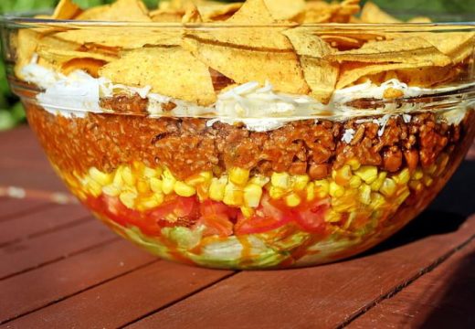 Odlična ideja za brzi ručak: Recept za “tako” salatu