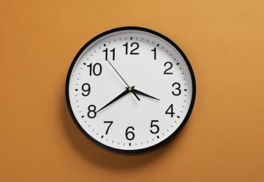 U tržnim centrima satovi su rijetkost: Ako ste se ikad zapitali koji je razlog, ovo će vas iznenaditi