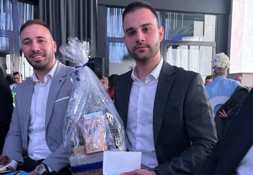 Kongres u Nišu: Specijalizant iz UKC osvojio prvo mjesto