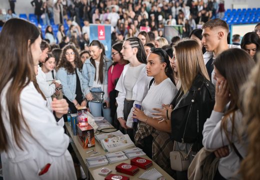 Dan otvorenih vrata i Festival fakulteta: Maturantima predstavljena ponuda studijskih programa u Banjaluci