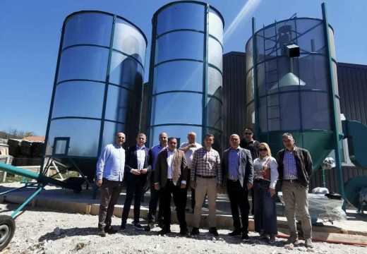U opštini Petrovac – Drinići: Svečano obilježen završetak rekonstrukcije vodovoda i postavljanja žitnih silosa (Foto)