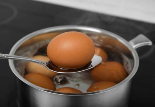 Evo pravih savjeta i trikova: Kako pravilno skuvati jaja da ne popucaju?