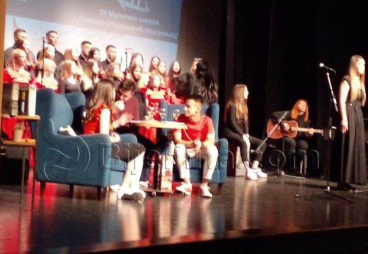Učenici bijeljinske Gimnazije i Srednje muzičke škole: Maturantima koncert u čast