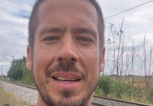 Pjevač Nikola Rokvić pokazao šta ga je šokiralo na hodočašću: Ovdje se baš pucalo (Video)