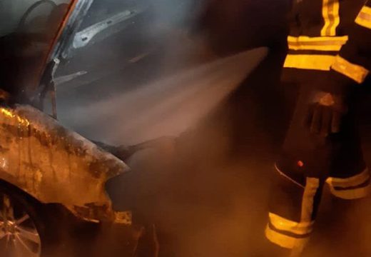 Policija traga za piromanom: Zapaljen “tuareg” u Novom Gradu