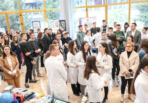 Škola: Danas počinje prvi upisni rok za srednjoškolce u Srpskoj