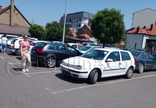 Bijeljina: Kako do slobodnog parking mjesta?