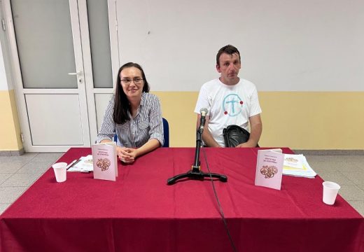 Lopare: Predstavljena knjiga poezije “Uputstva za upotrebu” autora Radmile Marković