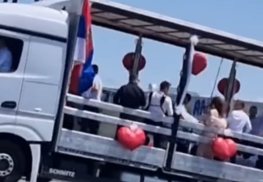 Ovo još niste vidjeli: Snimak svatova oduševio javnost (Video)