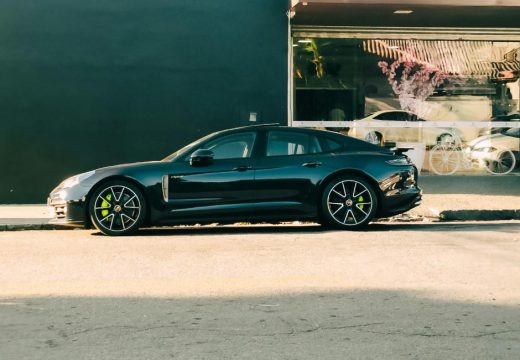 Luksuz: Našim drumovima “krstari” 10 automobila vrijednih 4,3 miliona KM!