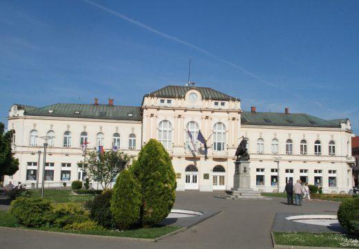 Bijeljina: Petrović zapošljava gimnazijalce i profesora fizičkog