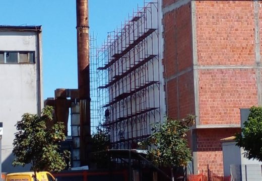 Zašto su u Bijeljini i dalje hladni radijatori:  Evo šta kaže gradonačelnik (Video)