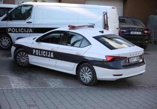 Gradačac: Bacio eksplozivnu napravu na kuću, u eksploziji oštećena tri objekta