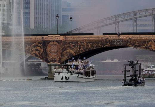 Olimpijada: Počeo defile sportista (Video)