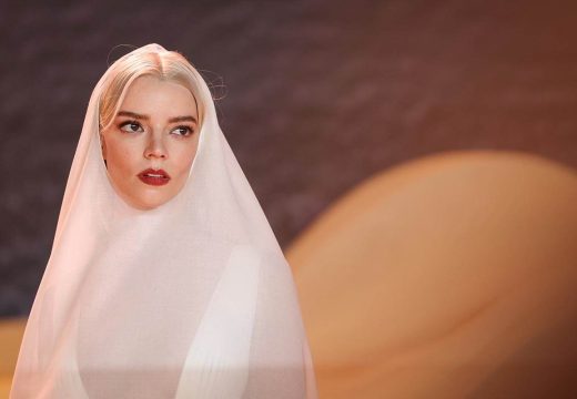 Skinula Belu Hadid sa trona!: Proglašena najljepša žena svijeta