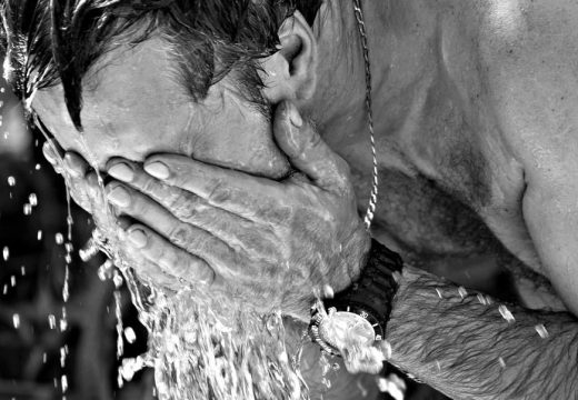 Vrućine: Ovo su simptomi toplotnog udara na koje morate odmah da reagujete